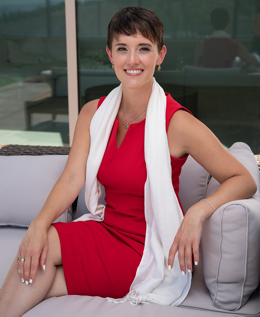 Amanda Holmes